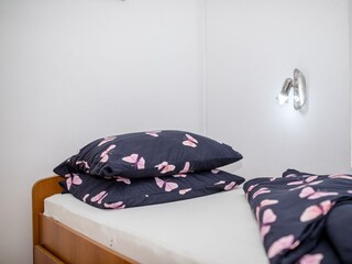 Apartment Lopar Features 13