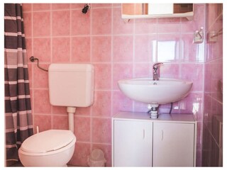 Apartment Lopar Features 8
