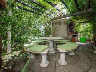 Apartment Lopar Features 3