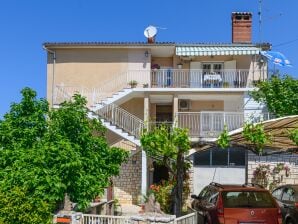 Two bedroom apartment with terrace Rovinj (A-19088-b) - Rovinj - image1