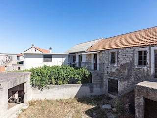 Apartment Pirovac Features 16