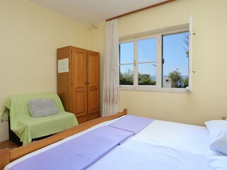 Apartment Dugi Rat Features 7