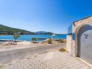 Appartement Drace Buitenaudio-opname 28