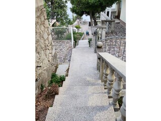 Abgang zu den Wohnungen