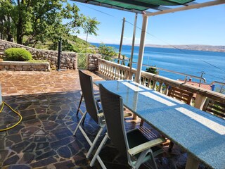 Studio Apartment mit Terrasse