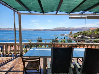 Studio Apartment mit Terrasse