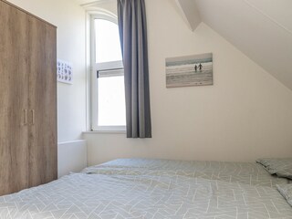Third bedroom with spacious wardrobe