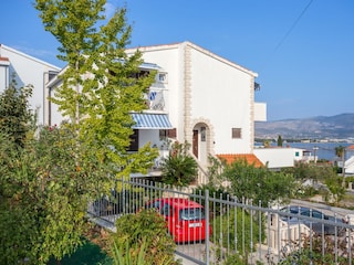 Apartment Arbanija Ausstattung 1