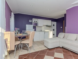 Apartment Povljana Ausstattung 2