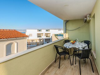 Apartment Povljana Ausstattung 8