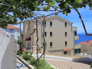 Apartment Okrug Donji Features 1