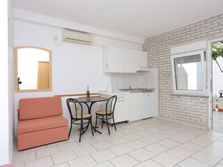 Apartment Okrug Donji Features 4