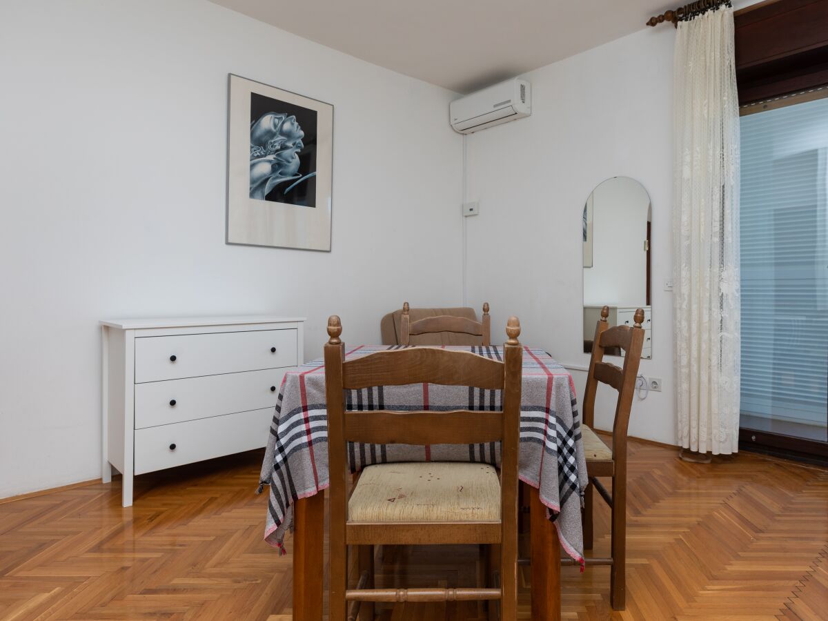 Apartment Nemira Features 1