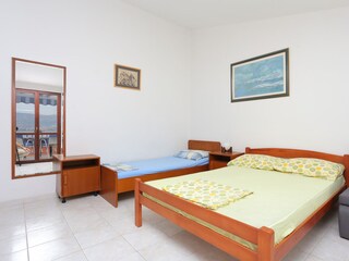Apartment Arbanija Ausstattung 1