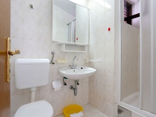 Apartment Arbanija Ausstattung 4