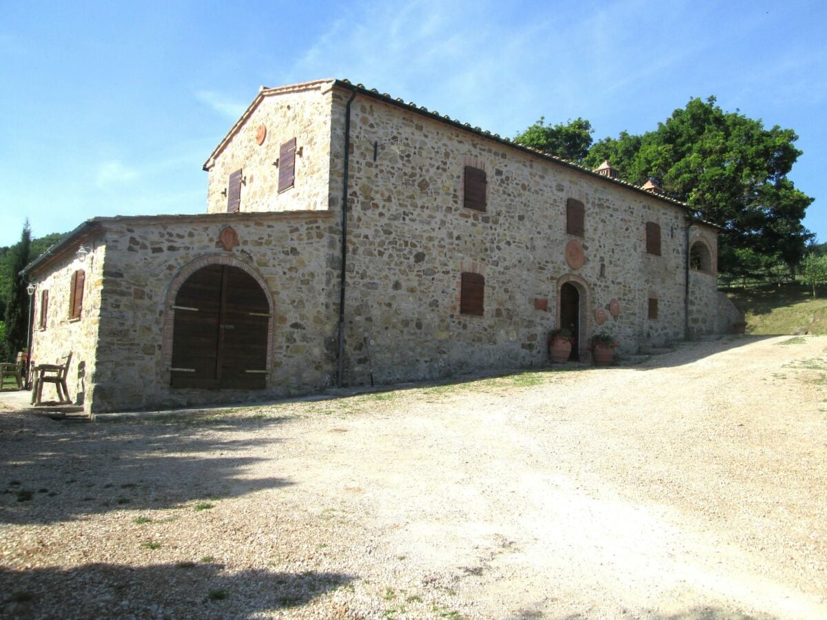 Villa Castelnuovo di Val di Cecina Außenaufnahme 2