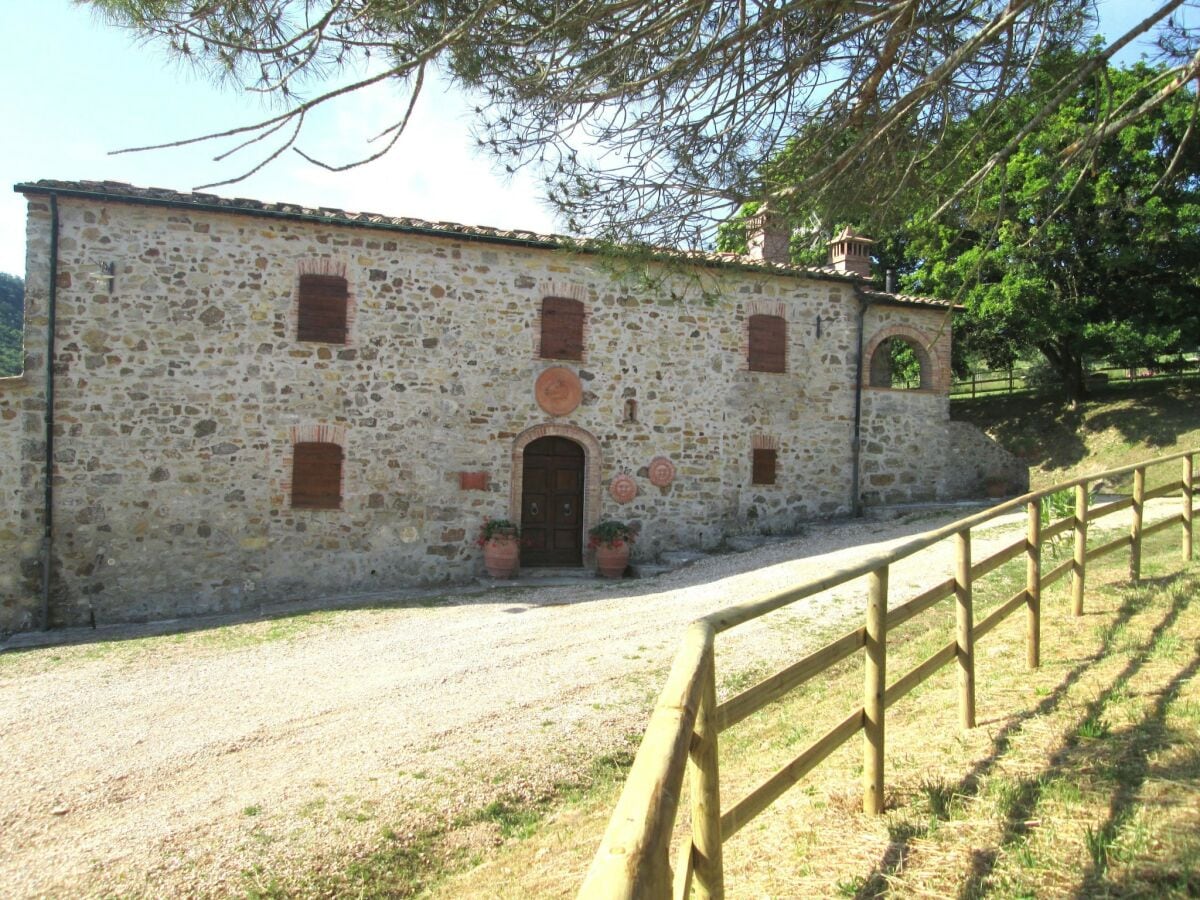 Villa Castelnuovo di Val di Cecina Außenaufnahme 8