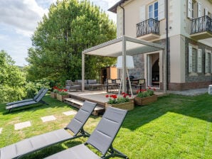 Ferienhaus Villa bei Lucca mit Pool - Montecarlo - image1