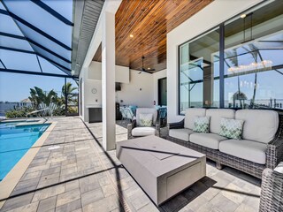 Villa Cape Coral Outdoor Recording 9