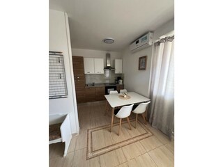 Appartement Kampor Équipement 5