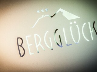 Canon Canon EOS 5D Mark II -1920x1280-353397816