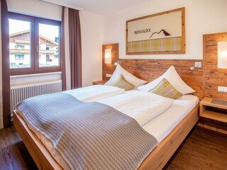 Canon Canon EOS 5D Mark II -1920x1280-353389912