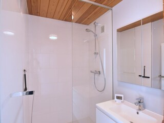 Apartment De Haan Features 18
