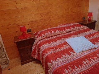 A romantic and intimate environment.