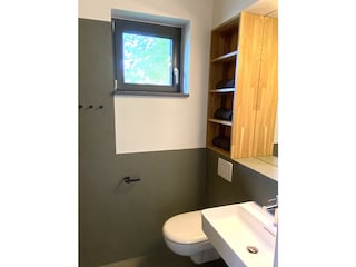 Badezimmer im Erdgeschoss