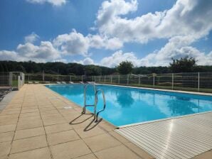 Holiday house Inviting villa with shared pool - Les Forges - image1