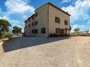 Apartment in a farmhouse with 2 swimming pools - Acqualagna - image1