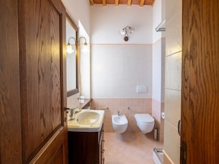 Farmhouse Acqualagna Features 30