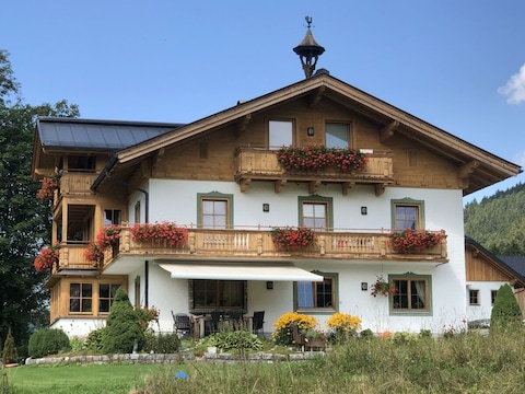 Apartment Haus Hirschpoint