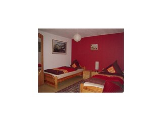 Kinderzimmer / Zimmer mit Einzelbetten