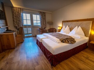 Beispielbild Doppel mit Balkon und Seeblick