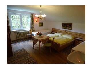 4-Bett-Zimmer
