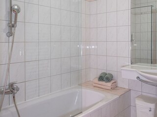 P1299151