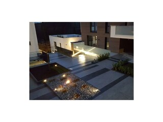 Aussenansicht "TheView²" - Beleuchtet