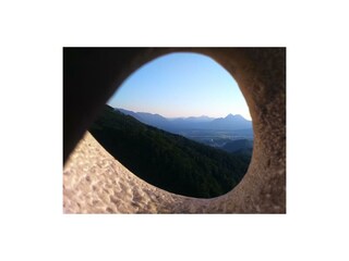 Blick durch Skulptur am Nockstein