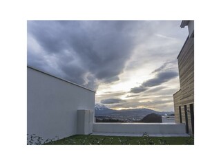 TheView2-Salzburg - Ausblick vom Liftausgang