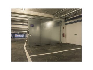 Tiefgaragen Parkplatz