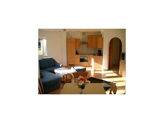Ferienwohnung Erdgeschloss - Küche & Wohnzimmer