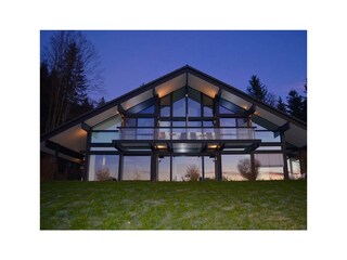 Villa Panorama bei Nacht