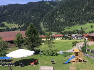 Entspannen und Spielen im Garten