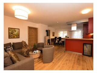 Wohnbereich_Kamin_Küche_Dinkelkorn