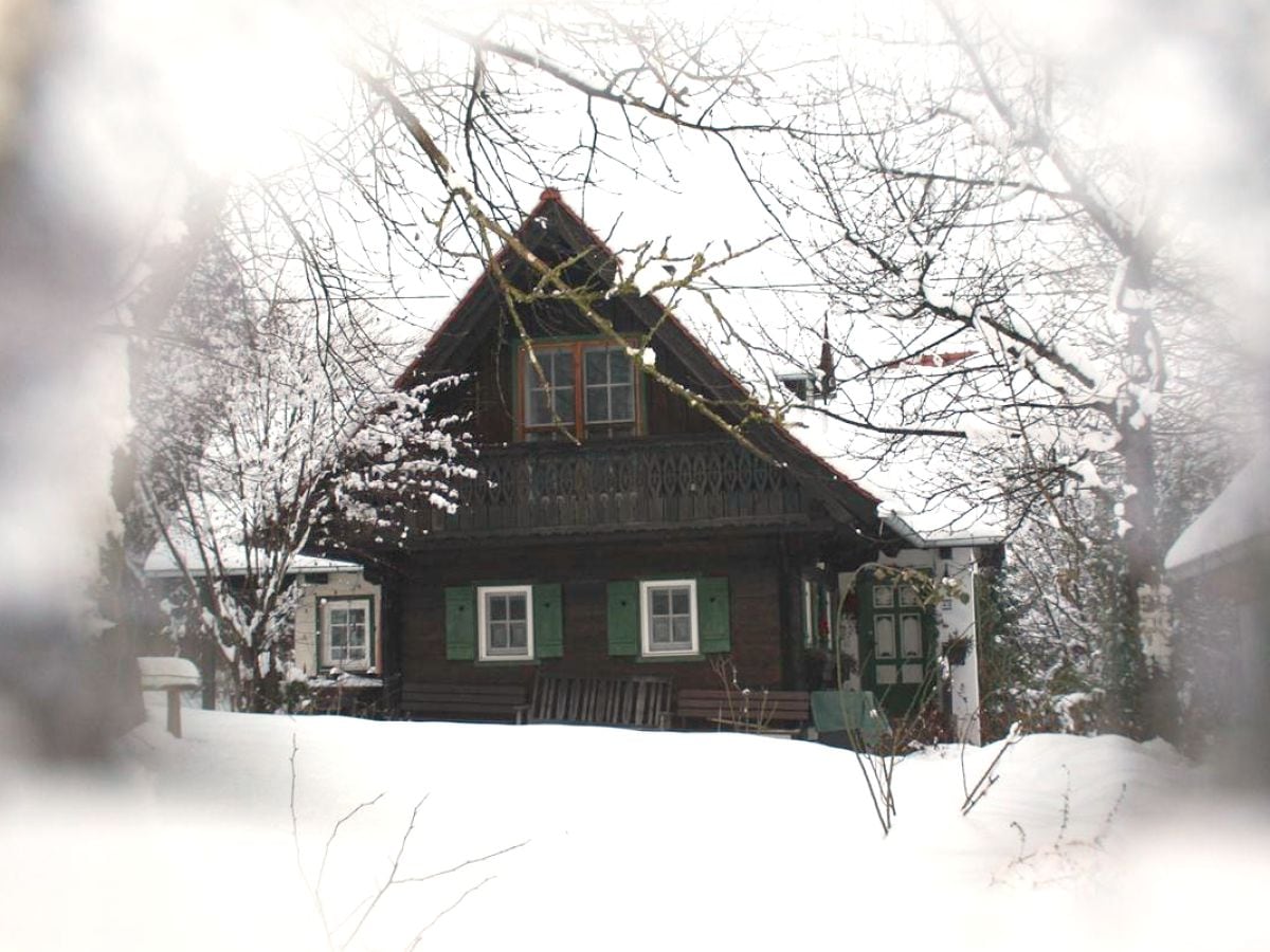 Haus Hoamatl im Winterkleid