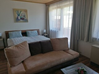 Kleeblatt Schlafzimmer mit Balkon