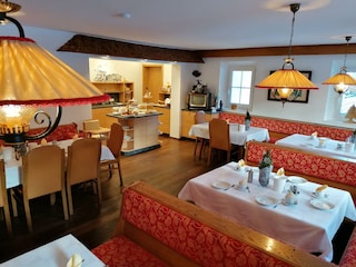 Frühstücksraum in der Pension Burgwies