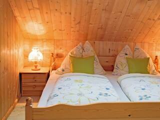 Hausbergschlafzimmer1