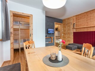 FM20_Platteck-Esstisch01